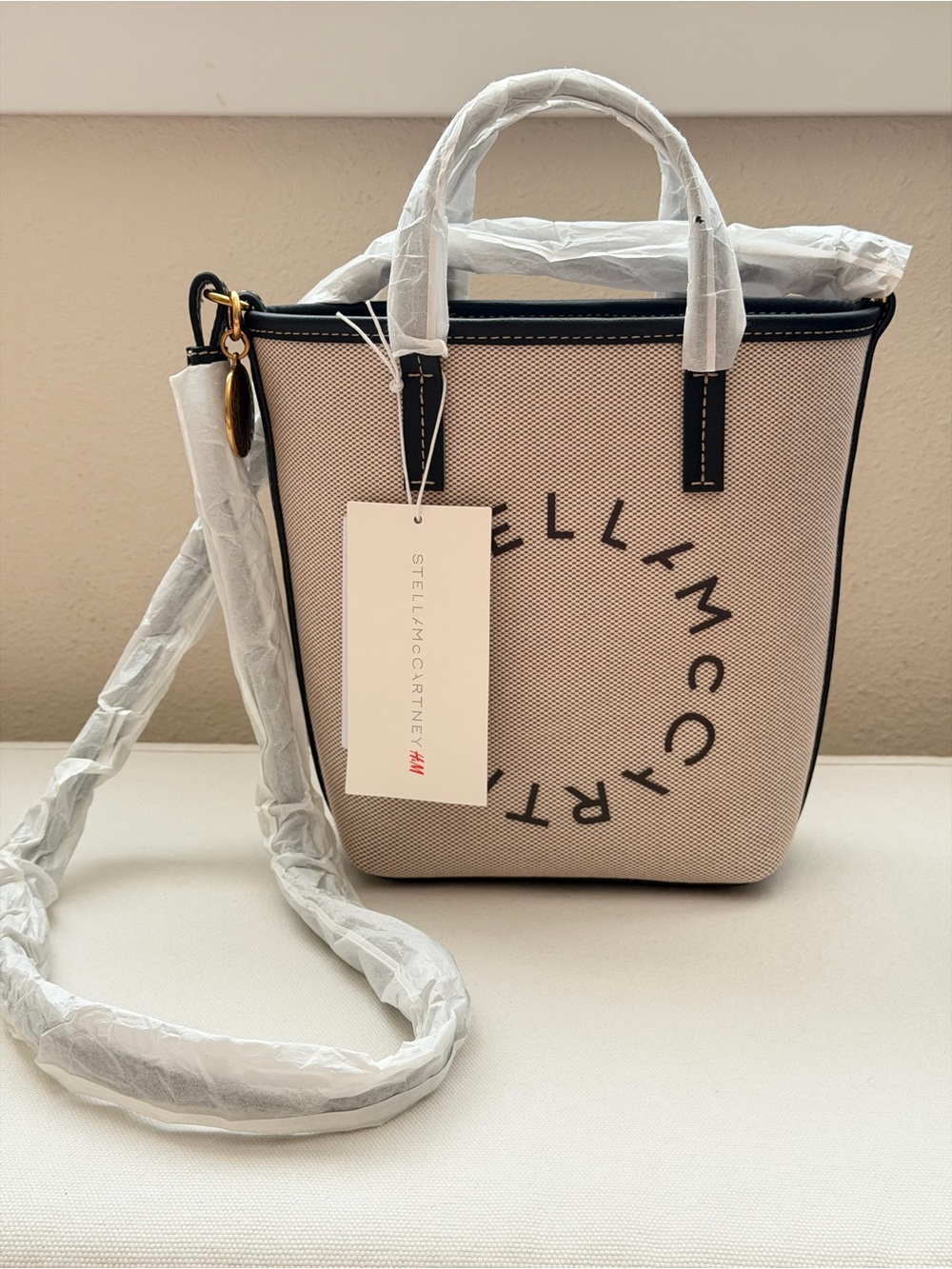 STELLA MCCARTNEY H&M SMALL COATED CANVAS TOTE BAG NWT LIMITED EDITION - Picture 7 of 12
